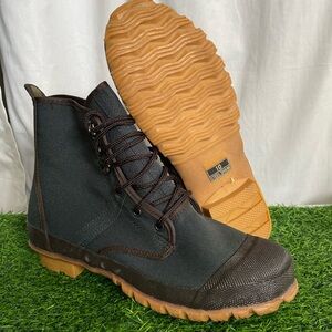 Men’s Remington Canvas Boots with Steel Shank sole Green size 10